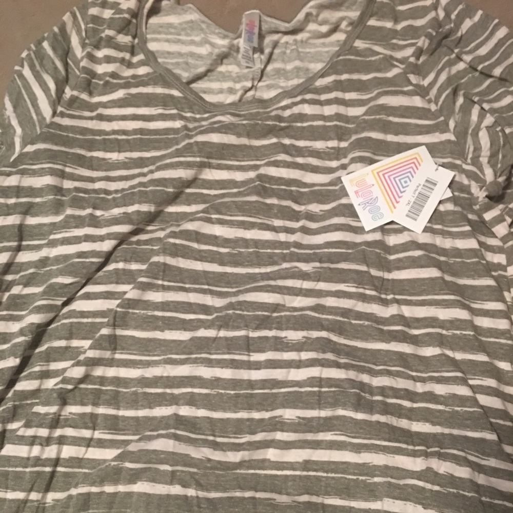 Perfect t   gray and white strips with pink tinge